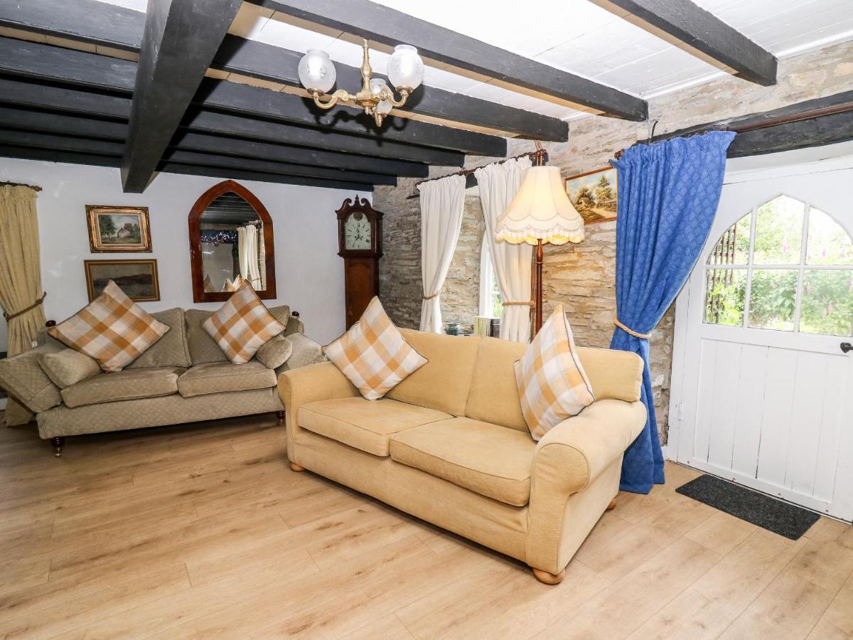 Maesgwyn Villa Cardigan Luaran gambar